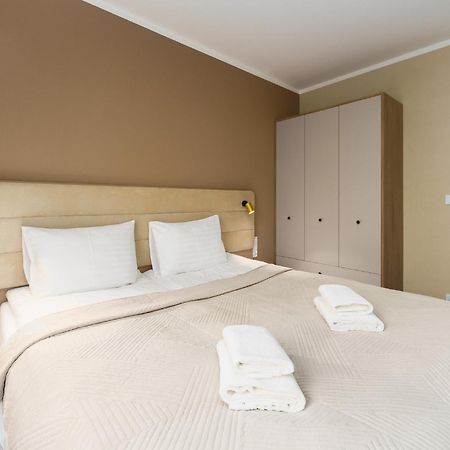 Bel Mare Holiday Apartments Near The Beach With Parking By Noclegi Renters เมียนซิดดรอแย ภายนอก รูปภาพ