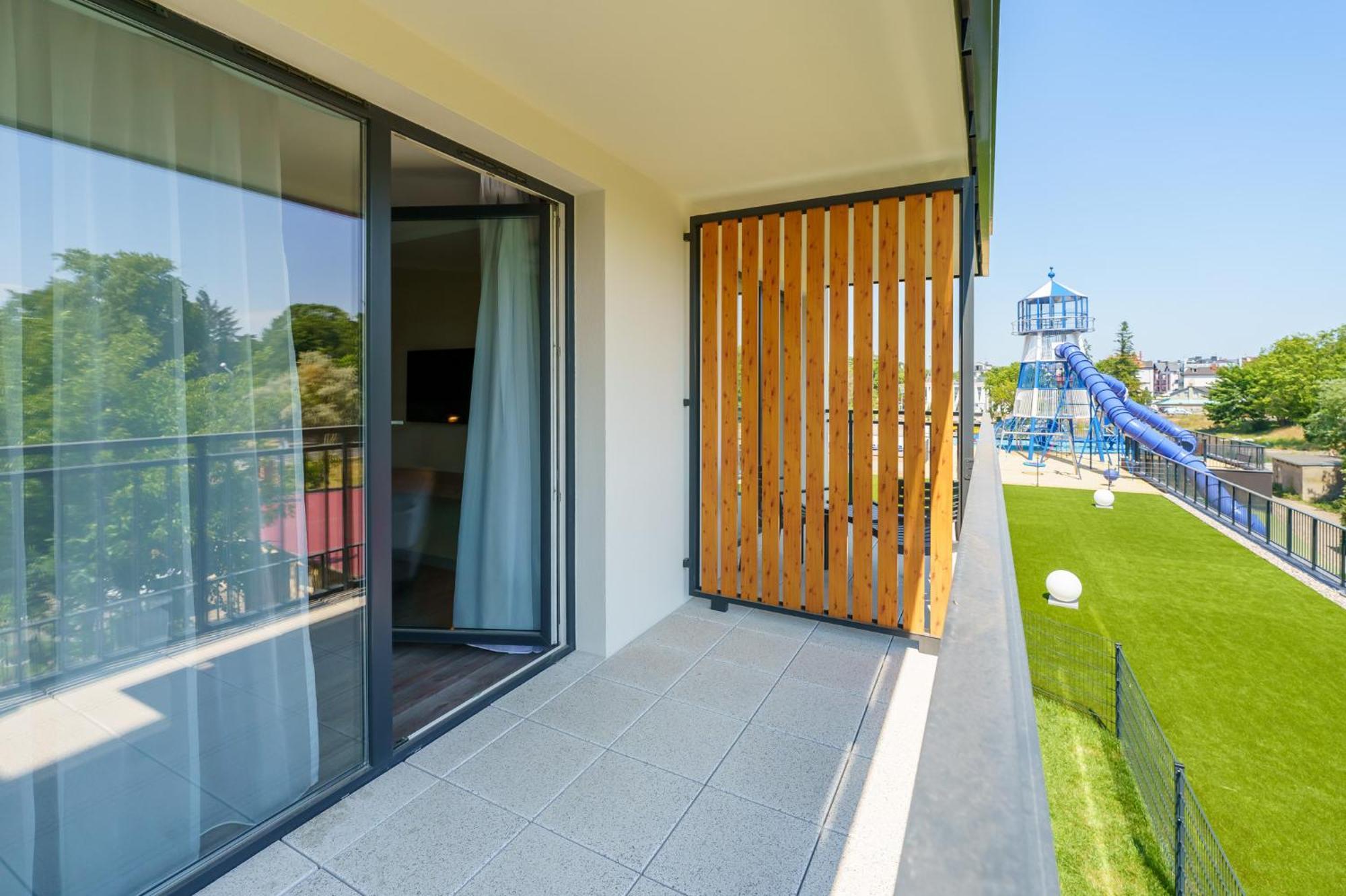Bel Mare Holiday Apartments Near The Beach With Parking By Noclegi Renters เมียนซิดดรอแย ภายนอก รูปภาพ
